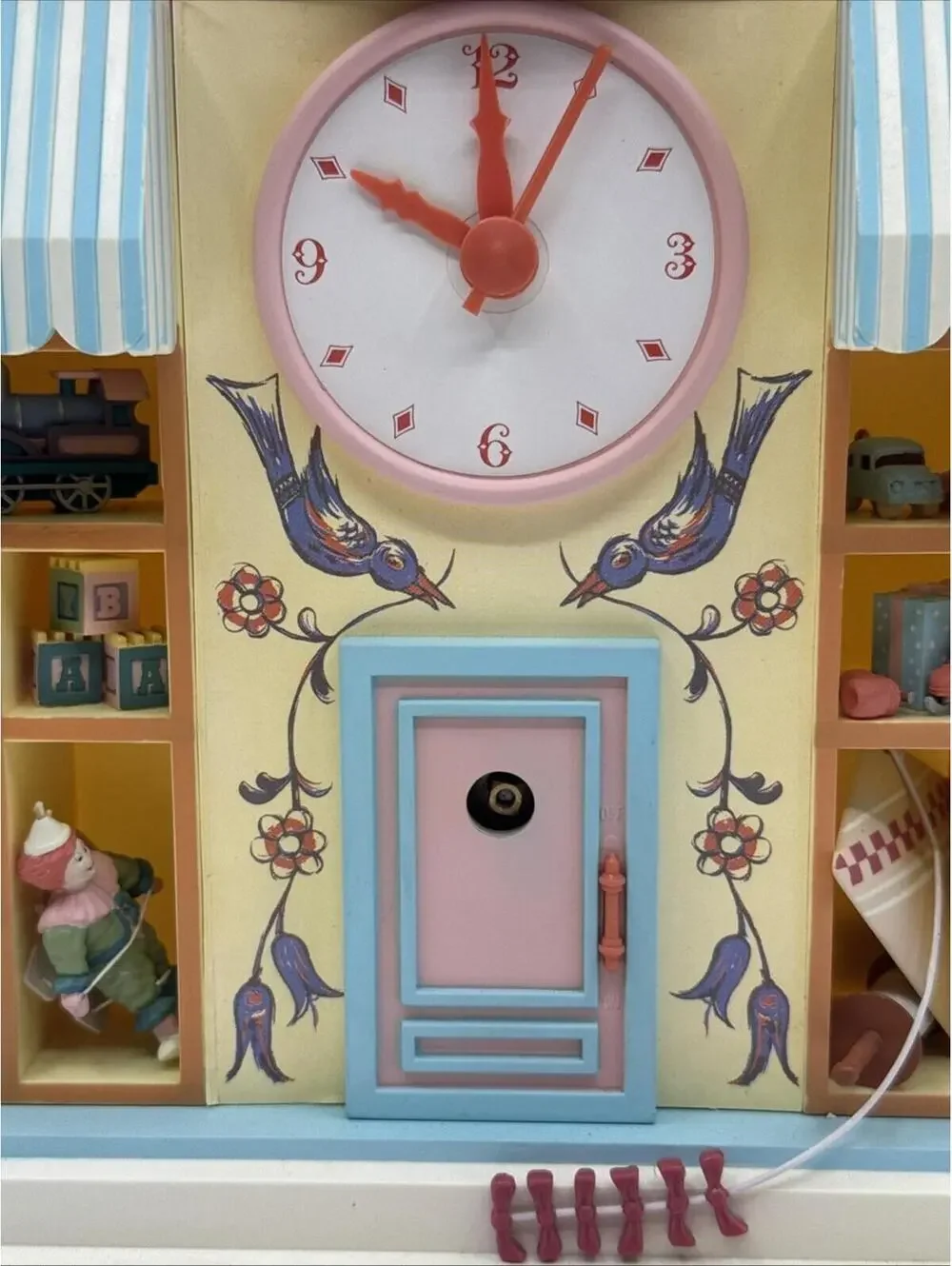 Vintage Enesco Toy Shoppe Clock 1991 Clock & Light Work 11” x 9.5” *READ*